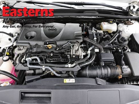 Used 2020 Toyota Camry LE image 7