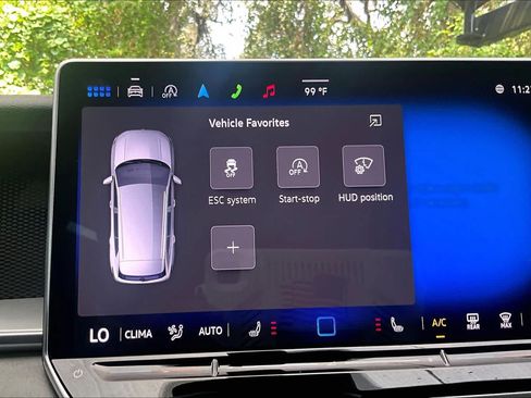 Certified 2025 Volkswagen Tiguan SE R-Line AWD/4WD image 36