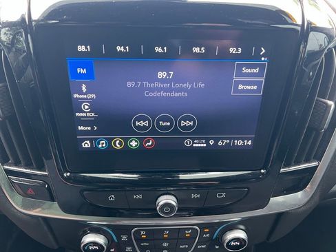 Used 2023 Chevrolet Traverse LT AWD/4WD image 41