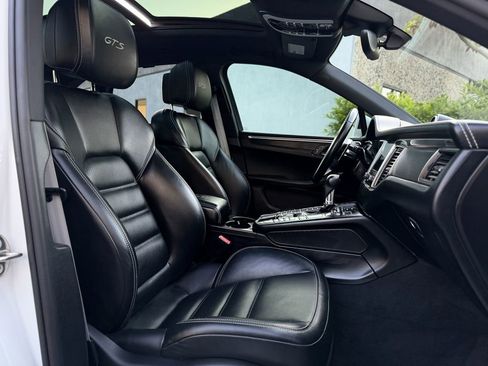 Used 2018 Porsche Macan GTS image 27