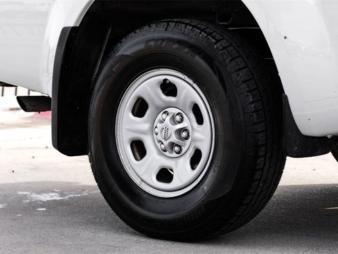 Used 2018 Nissan Frontier S w/ Work Truck Package image 51