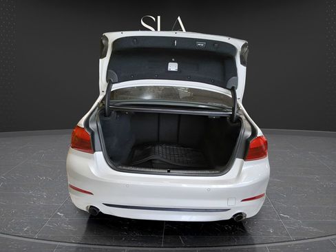 Used 2019 BMW 530i xDrive w/ Convenience Package AWD/4WD image 8