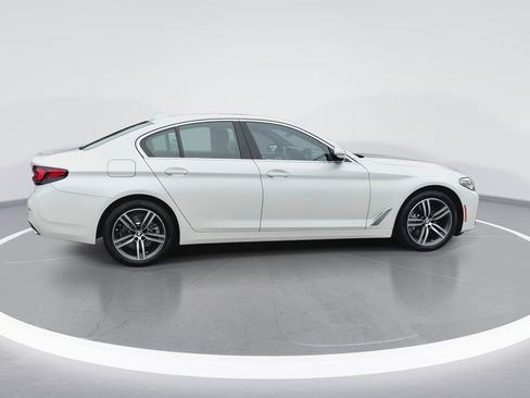 Used 2023 BMW 530i xDrive w/ Convenience Package AWD/4WD image 9