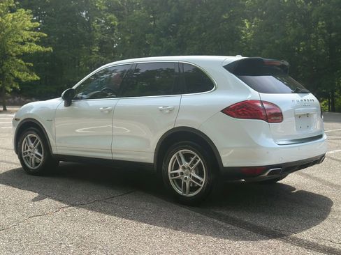 Used 2013 Porsche Cayenne Diesel AWD/4WD image 5