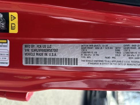 Certified 2025 Jeep Wrangler Unlimited Rubicon 4xe w/ Safety Group image 32