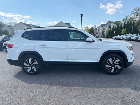Used 2025 Volkswagen Atlas SE image 8