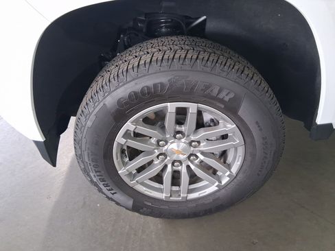 Used 2026 Chevrolet Colorado LT image 10