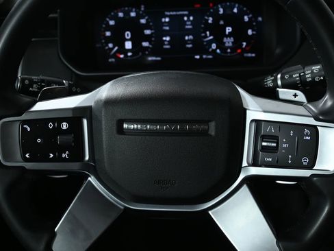 Used 2024 Land Rover Discovery S AWD/4WD image 18