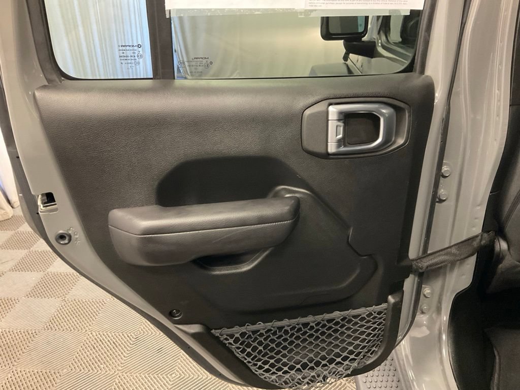 Used 2022 Jeep Wrangler Unlimited Sport AWD/4WD image 31