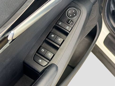 Used 2021 Kia Seltos S AWD/4WD image 18