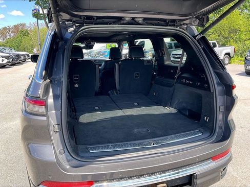 Used 2023 Jeep Grand Cherokee L Overland w/ MOPAR Finishing Package AWD/4WD image 37