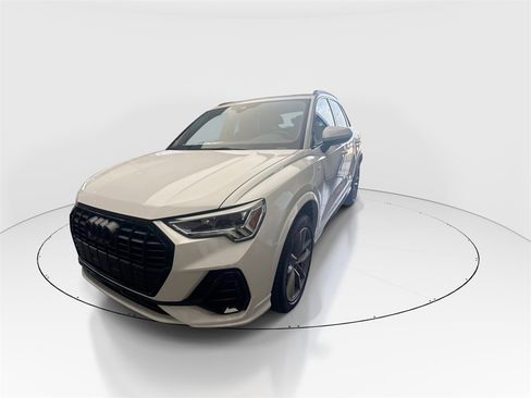 New 2025 Audi Q3 2.0T Premium image 4