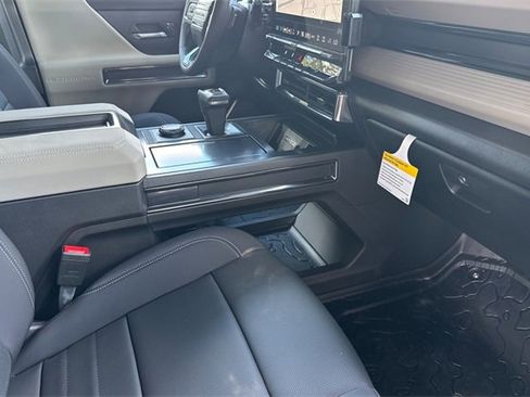 New 2026 GMC Hummer EV SUV w/ LPO, Sport Package image 18