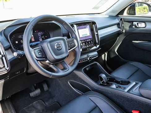 New 2026 Volvo XC40 B5 Core image 30