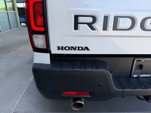 Used 2024 Honda Ridgeline TrailSport image 14