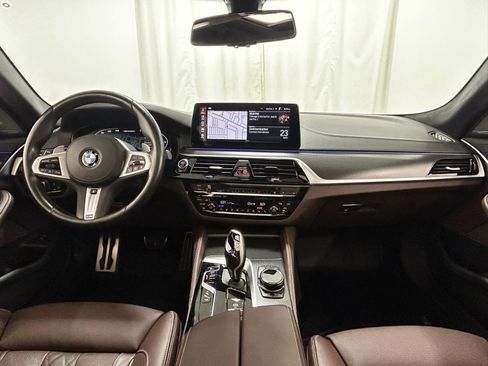 Used 2023 BMW M550i xDrive w/ Executive Package AWD/4WD image 8