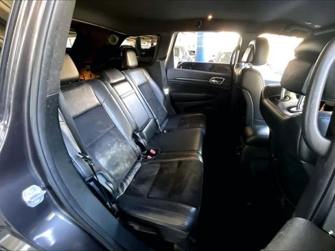 Used 2018 Jeep Grand Cherokee Altitude image 20