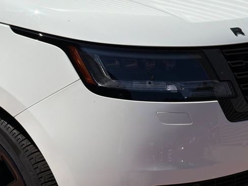 Certified 2025 Land Rover Range Rover Autobiography AWD/4WD image 12