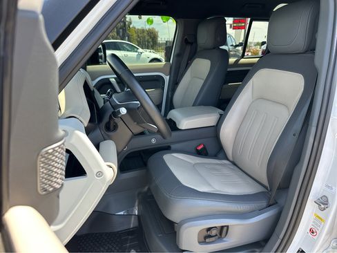 Used 2022 Land Rover Defender 110 X-Dynamic HSE image 8