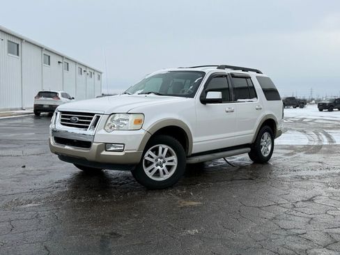 Used 2010 Ford Explorer Eddie Bauer image 4