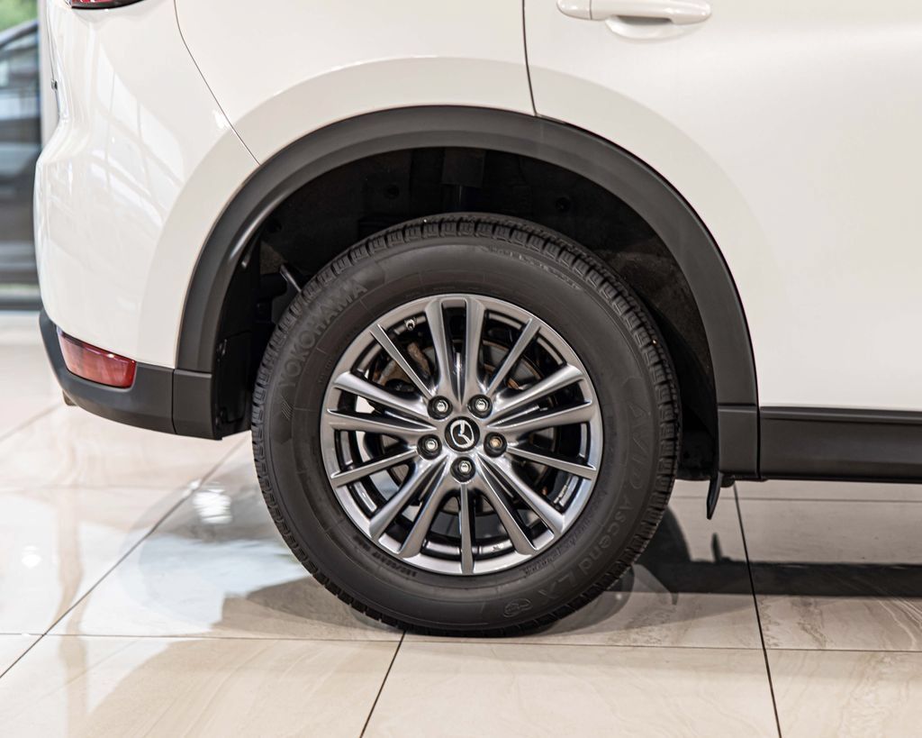 Used 2021 MAZDA CX-5 Touring AWD/4WD image 11