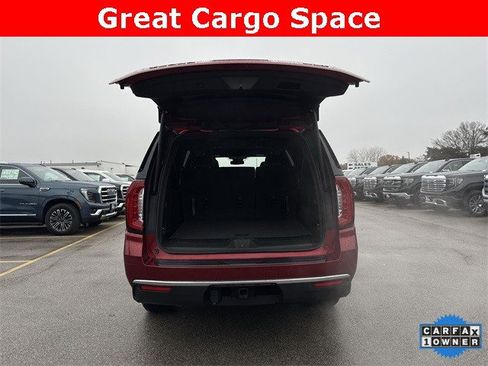 Used 2023 GMC Yukon XL SLT image 30