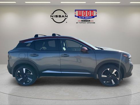 New 2026 Nissan Kicks SR w/ SR Premium Package AWD/4WD image 9