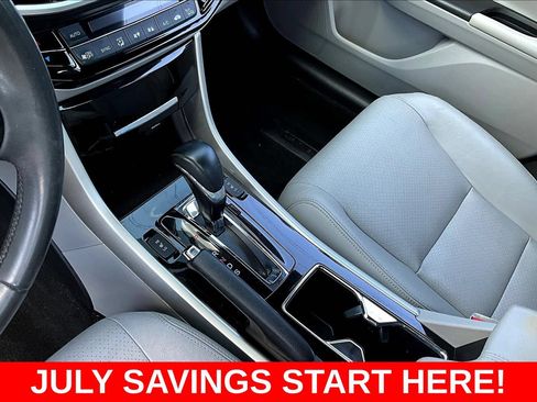 Used 2017 Honda Accord EX-L image 18