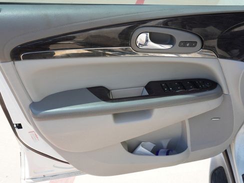 Used 2015 Buick Enclave Premium w/ Experience Buick Package FWD image 17