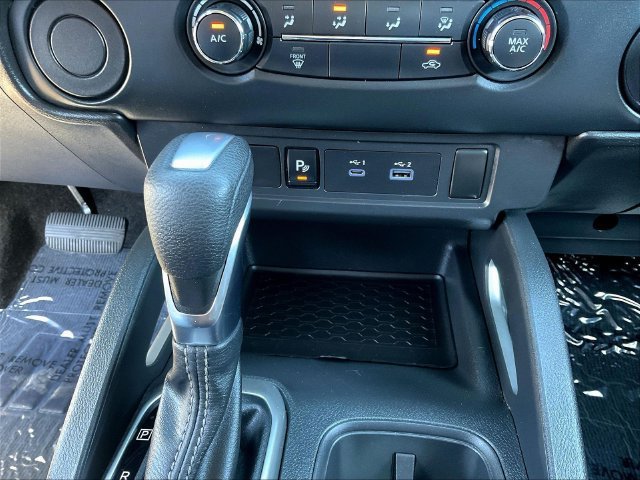 Used 2022 Nissan Frontier SV w/ Technology Package RWD image 19
