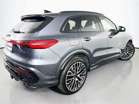 Used 2025 Audi SQ5 Premium Plus w/ Premium Plus Package AWD/4WD image 14