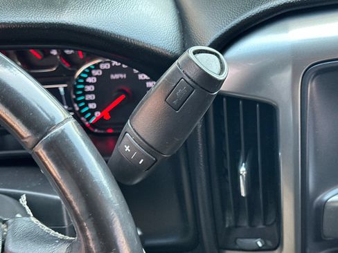Used 2018 Chevrolet Silverado 1500 LT w/ All Star Edition RWD image 19