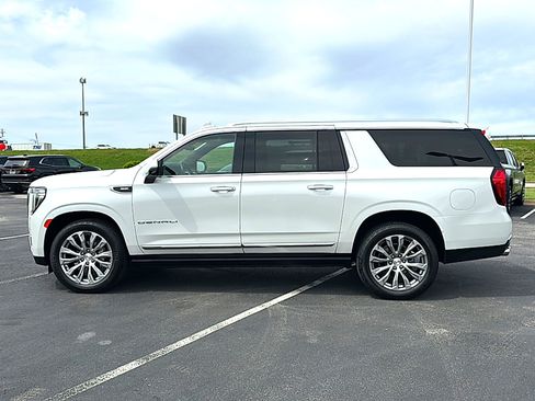 Used 2023 GMC Yukon XL Denali image 5