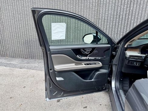 New 2025 Lincoln Corsair Grand Touring image 13