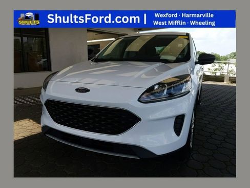 Used 2022 Ford Escape SE w/ Cold Weather Package AWD/4WD image 1