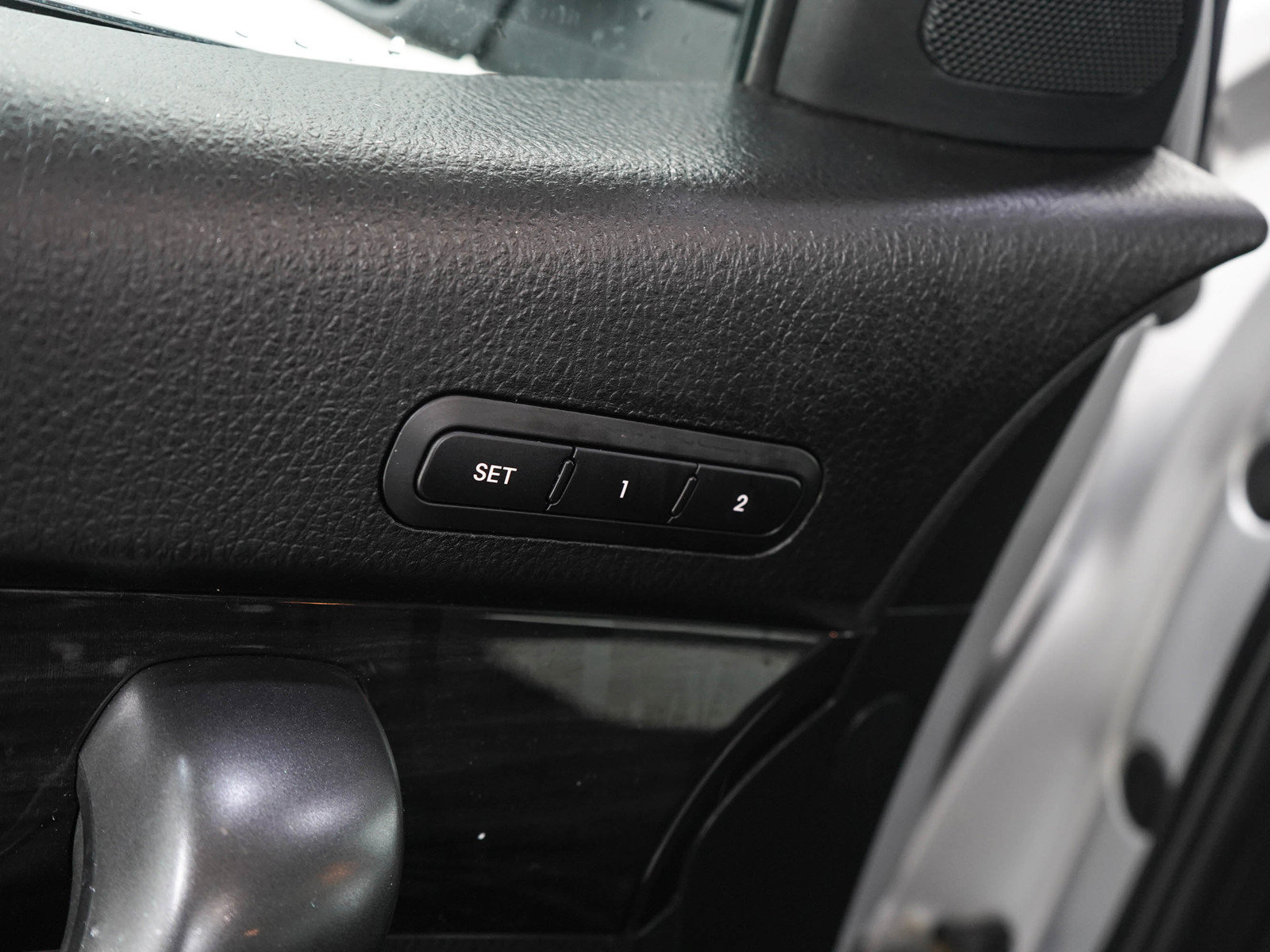 Used 2012 Kia Sorento SX w/ SX Premium Pkg AWD/4WD image 20