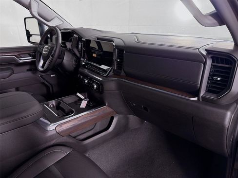 New 2026 GMC Sierra 2500 SLT w/ SLT Premium Package AWD/4WD image 30
