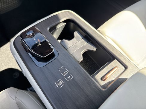 Certified 2024 Nissan Ariya AWD image 21
