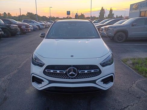 Used 2025 Mercedes-Benz GLA 250 4MATIC image 4