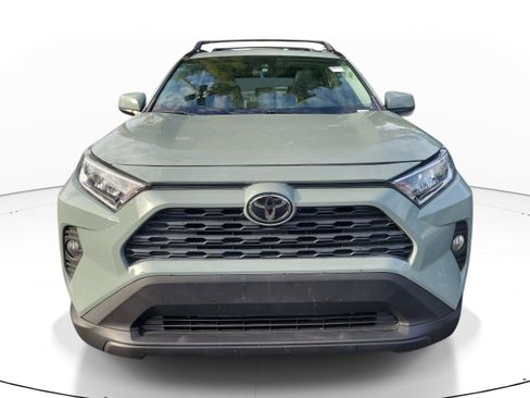 Used 2019 Toyota RAV4 XLE Premium w/ Cold Weather Package FWD image 2
