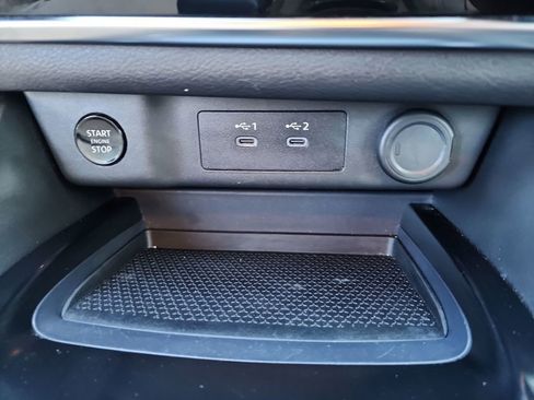 Used 2024 Nissan Rogue S image 30