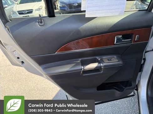 Used 2012 Lincoln MKX FWD image 27