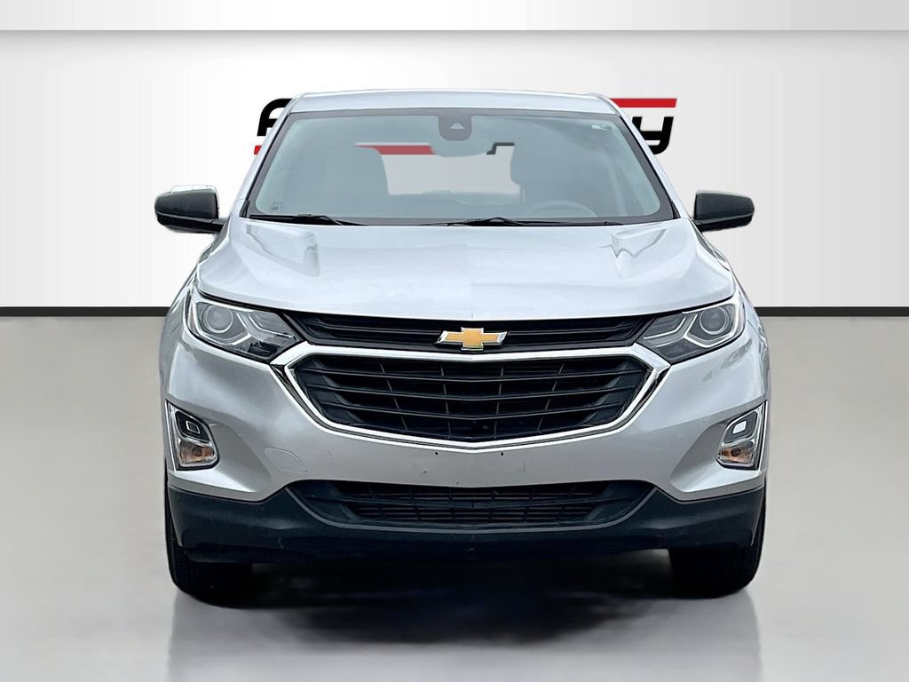Used 2021 Chevrolet Equinox LS w/ LS Convenience Package AWD/4WD image 2