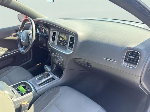 Used 2022 Dodge Charger SXT image 16