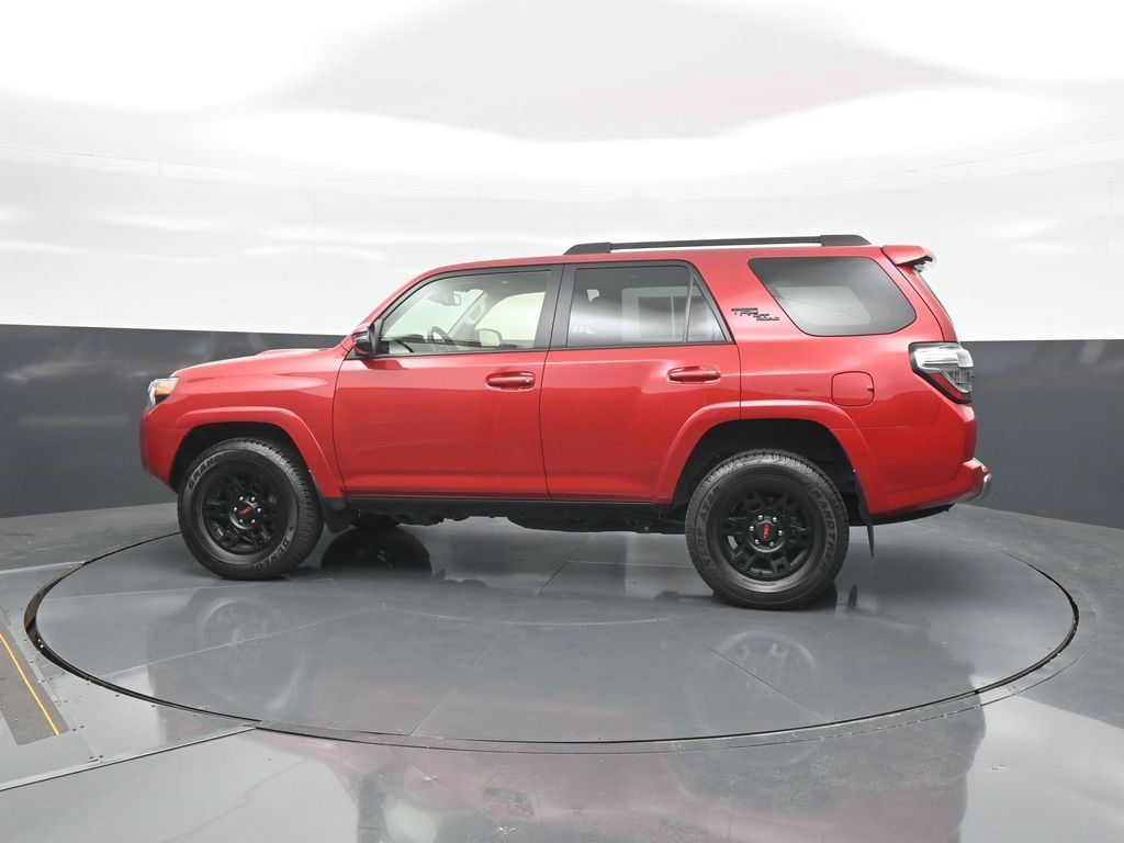 Used 2024 Toyota 4Runner TRD Off-Road Premium w/ Moonroof Package AWD/4WD image 4