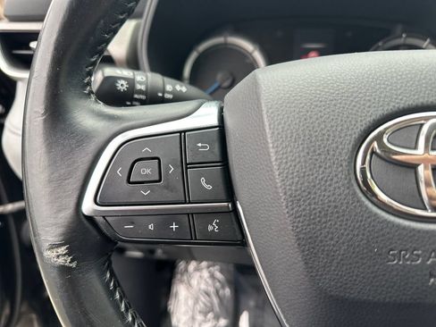 Used 2021 Toyota Highlander LE AWD/4WD image 21