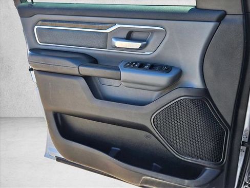 Used 2022 RAM 1500 Big Horn AWD/4WD image 9
