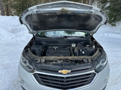 Used 2018 Chevrolet Equinox LT image 11