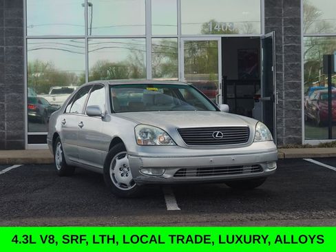 Used 2002 Lexus LS 430 RWD image 1
