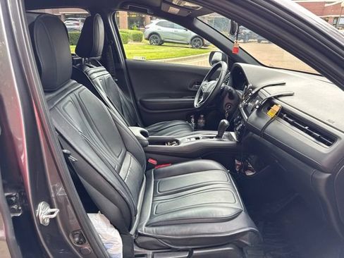 Used 2021 Honda HR-V Sport image 10